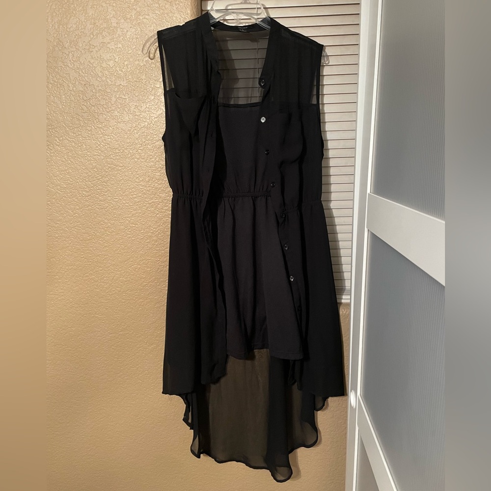 Forever 21 black buttoned high low dress